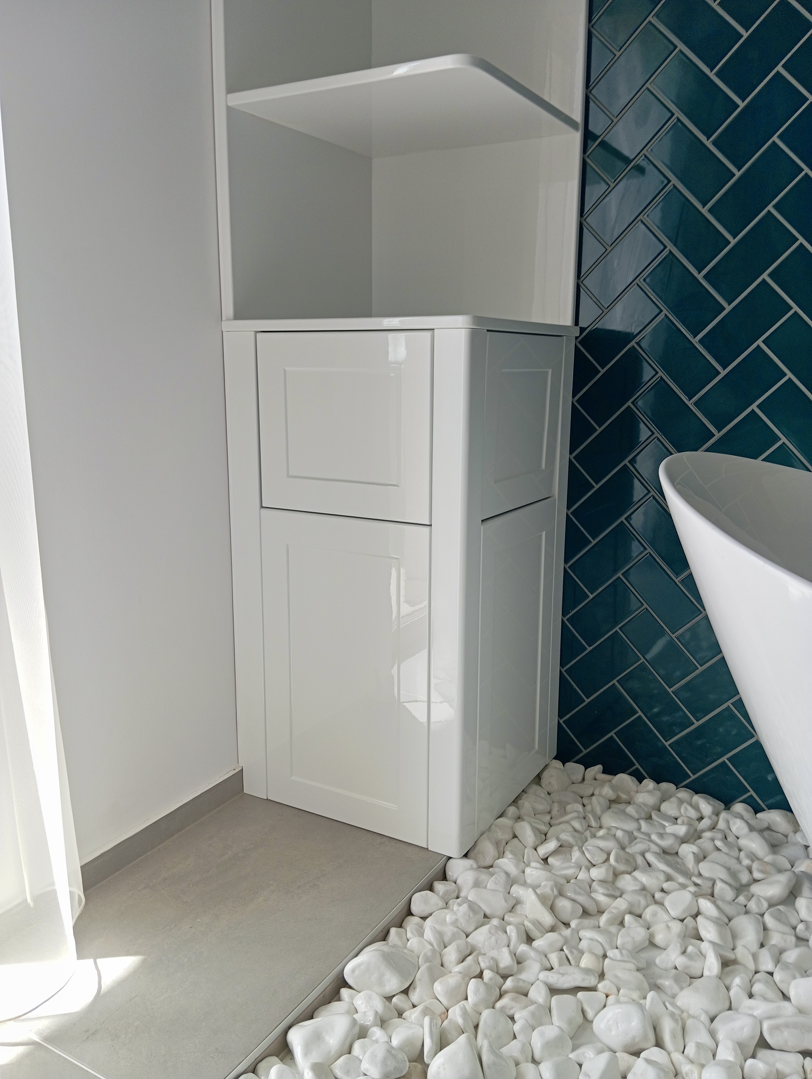 Fürdőszoba bútor, másik nézet